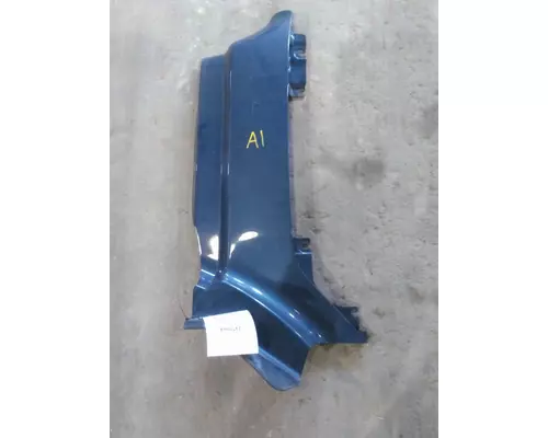 PETERBILT 579 COWL