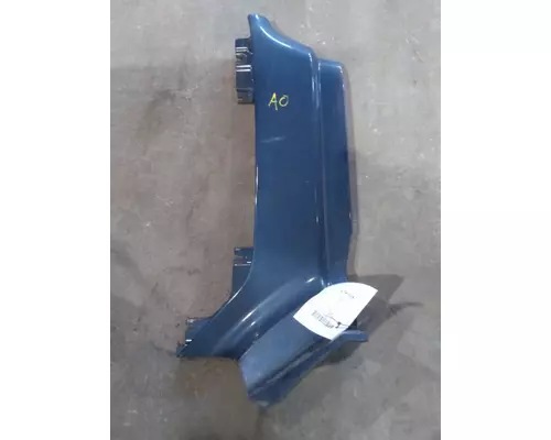 PETERBILT 579 COWL