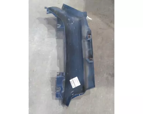PETERBILT 579 COWL