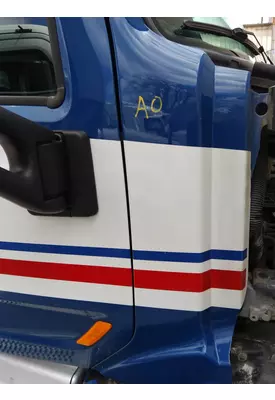 PETERBILT 579 COWL