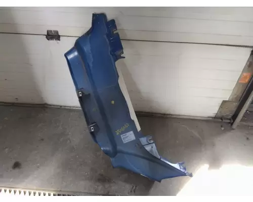 PETERBILT 579 COWL