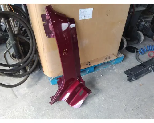 PETERBILT 579 COWL