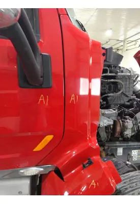 PETERBILT 579 COWL