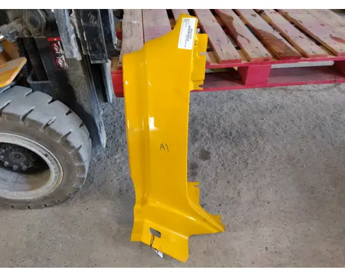 PETERBILT 579 COWL