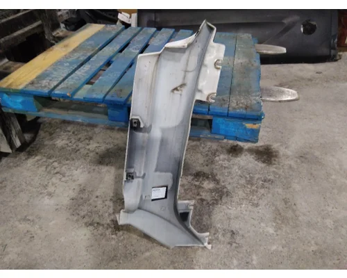 PETERBILT 579 COWL