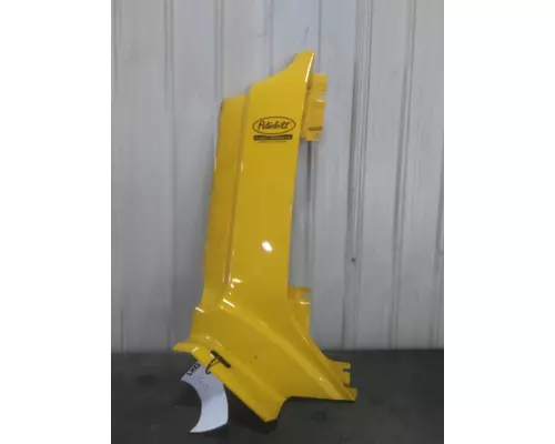 PETERBILT 579 COWL