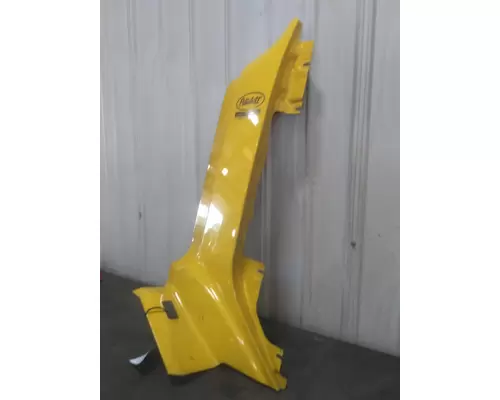 PETERBILT 579 COWL