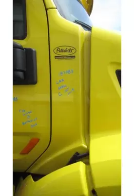PETERBILT 579 COWL