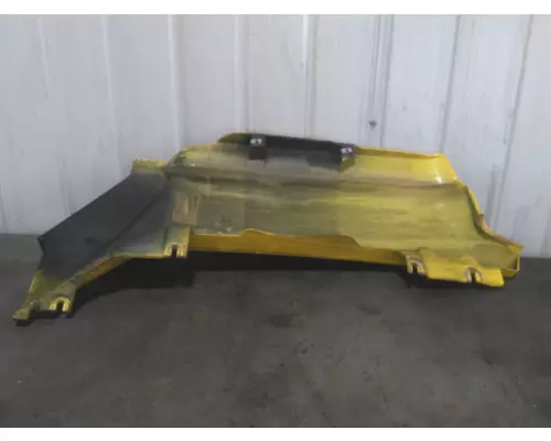 PETERBILT 579 COWL