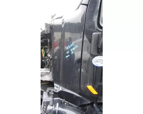 PETERBILT 579 COWL