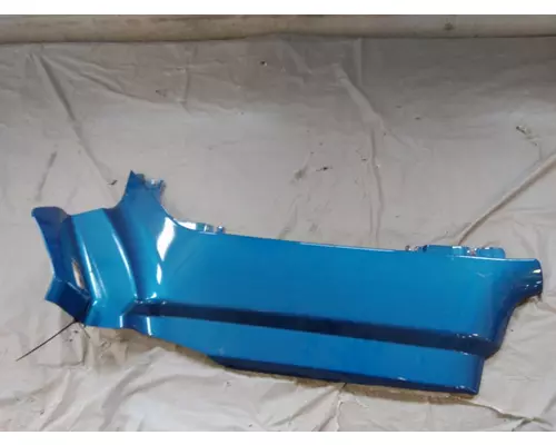 PETERBILT 579 COWL
