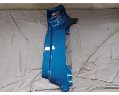 PETERBILT 579 COWL