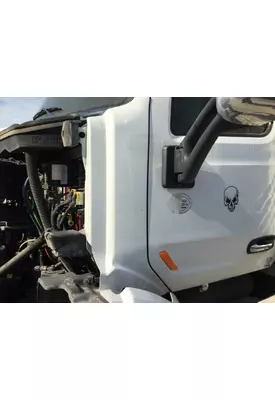 PETERBILT 579 COWL