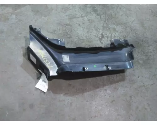 PETERBILT 579 COWL