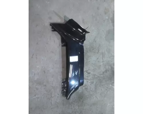 PETERBILT 579 COWL