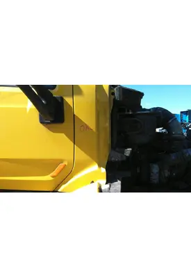 PETERBILT 579 COWL
