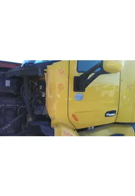 PETERBILT 579 COWL