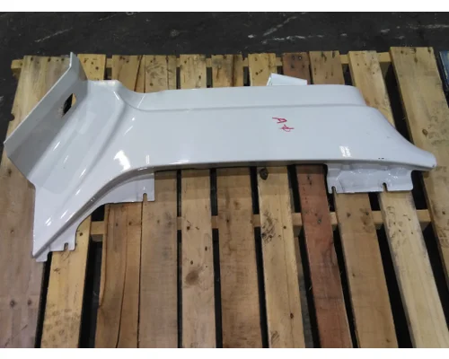 PETERBILT 579 COWL