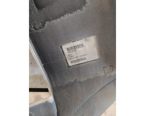 PETERBILT 579 COWL