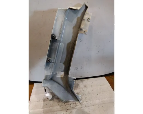 PETERBILT 579 COWL