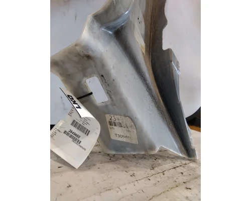 PETERBILT 579 COWL