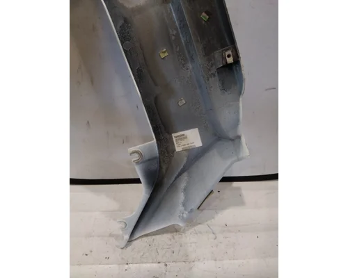 PETERBILT 579 COWL