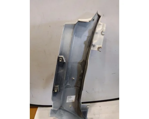 PETERBILT 579 COWL