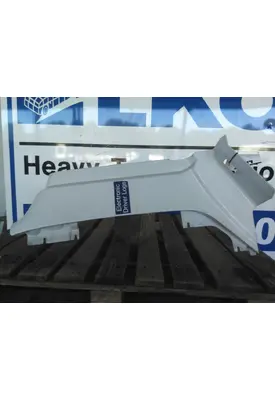 PETERBILT 579 COWL