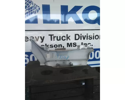 PETERBILT 579 COWL