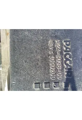 PETERBILT 579 CROSSMEMBER