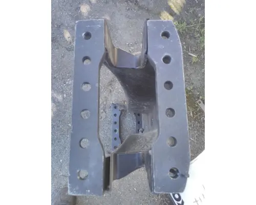 PETERBILT 579 CROSSMEMBER