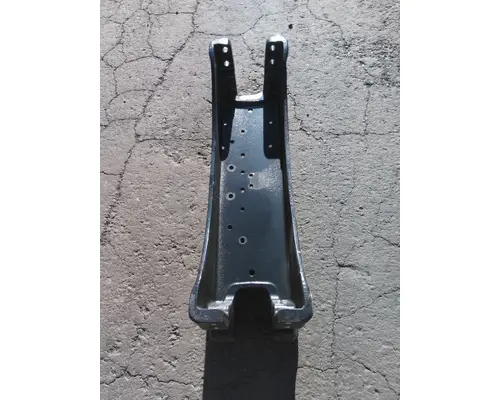 PETERBILT 579 CROSSMEMBER