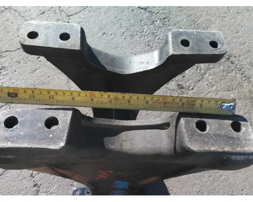 PETERBILT 579 CROSSMEMBER