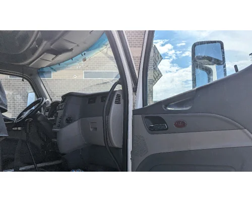 PETERBILT 579 Cab Assembly