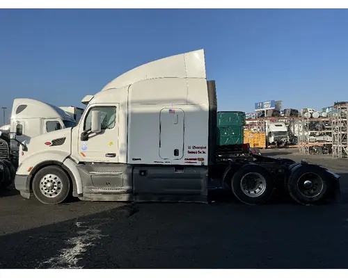 PETERBILT 579 Cab Assembly