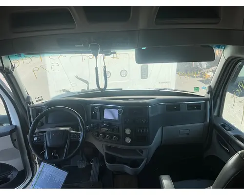 PETERBILT 579 Cab Assembly