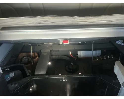 PETERBILT 579 Cab Assembly
