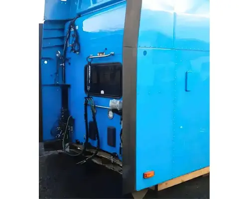 PETERBILT 579 Cab Assembly