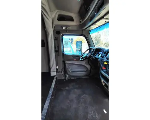 PETERBILT 579 Cab Assembly