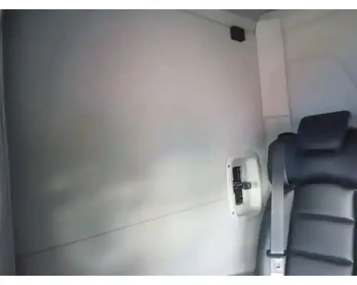 PETERBILT 579 Cab Assembly