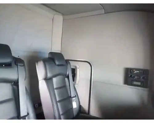 PETERBILT 579 Cab Assembly