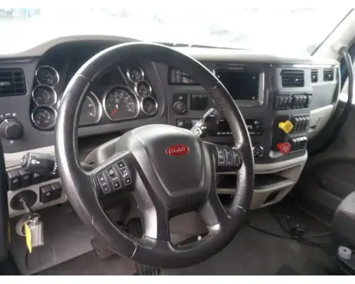 PETERBILT 579 Cab Assembly