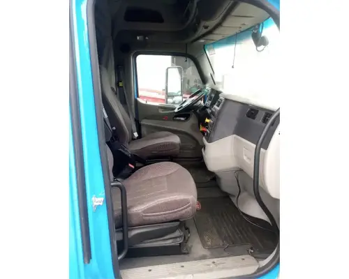 PETERBILT 579 Cab Assembly