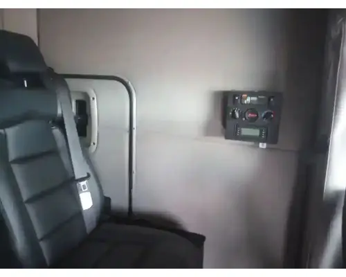 PETERBILT 579 Cab Assembly