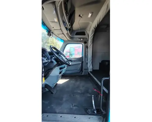 PETERBILT 579 Cab Assembly