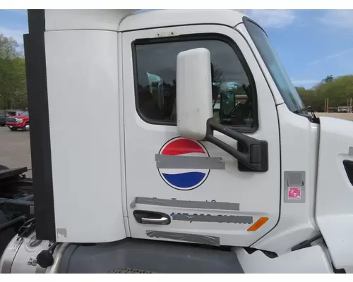PETERBILT 579 Cab Clip