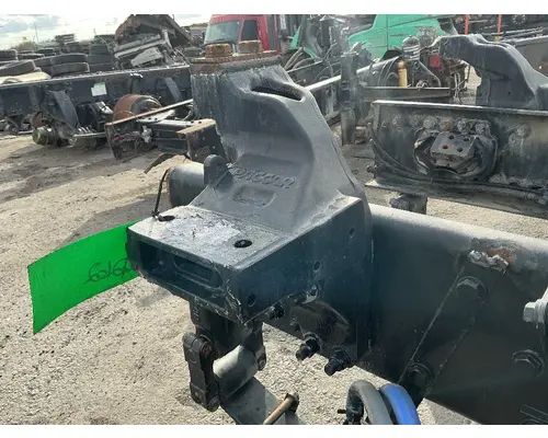 PETERBILT 579 Cab Mount Bracket