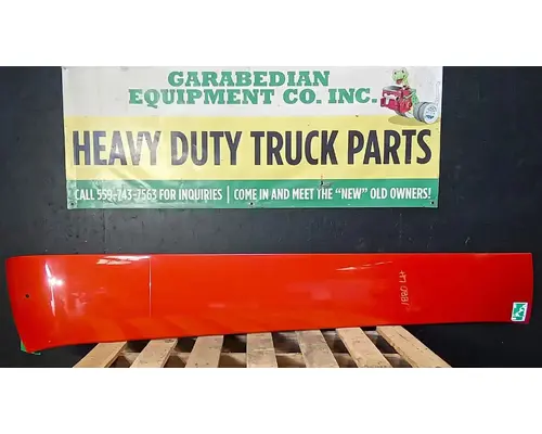 PETERBILT 579 CabSleeper Fairing