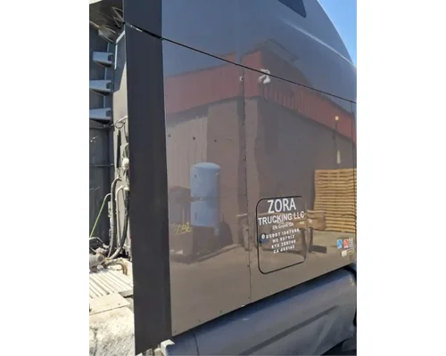 PETERBILT 579 CabSleeper Fairing