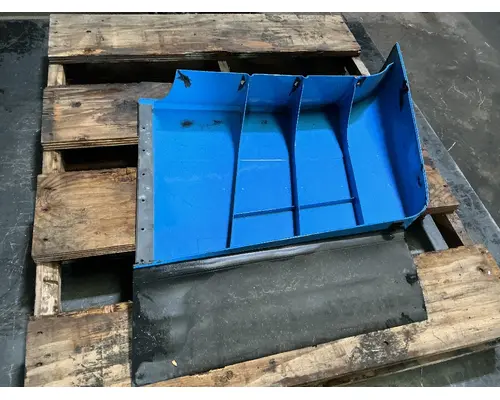 PETERBILT 579 CabSleeper Fairing